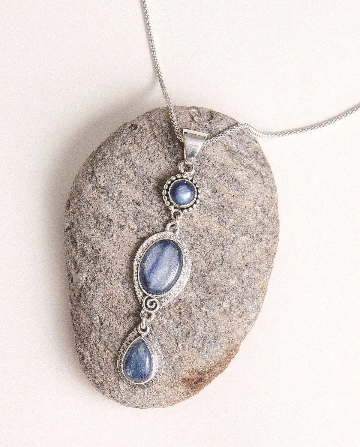 Blue Kyanite Vintage Pendant Necklace